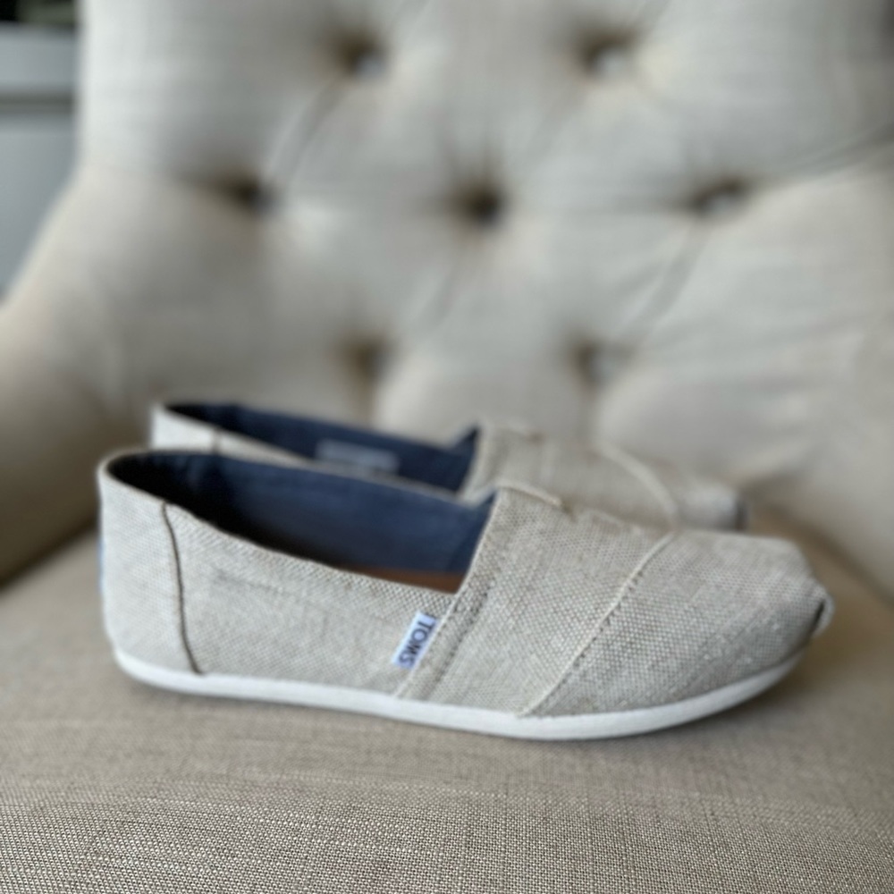 Brand new Toms Espadriles
